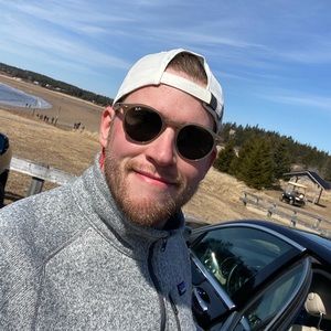 Meet your Posher, Kevin